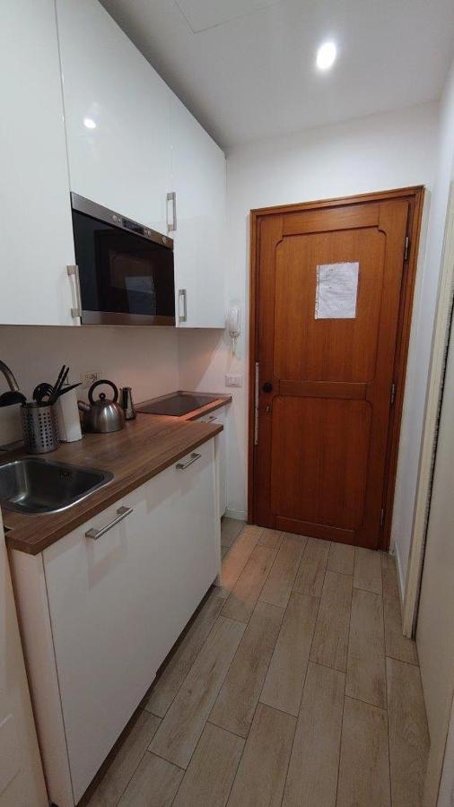 شقة Monolocale In Corso Porta Nuova ميلان المظهر الخارجي الصورة